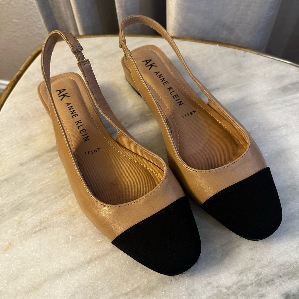Anne Klein Tan and Black Flats